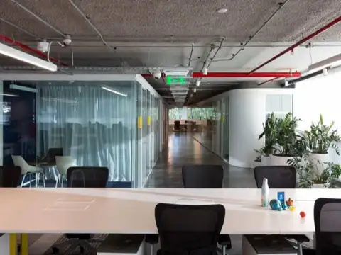 Tesla - Av. Caseros al 3039 - p6