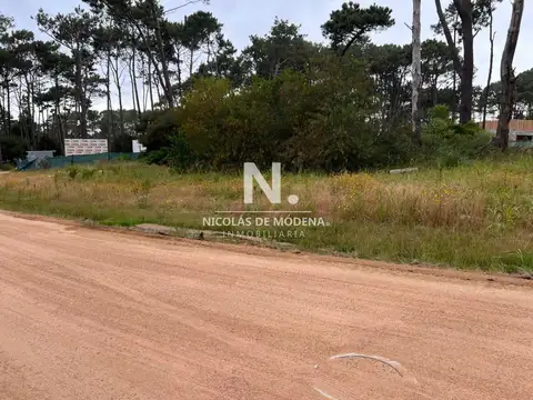 Vende terreno en Reserva Montoya.