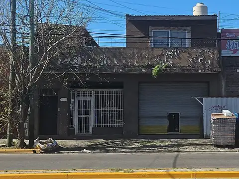 VENTA EN BLOCK CASA Y LOCAL COMERCIAL HURLINGHAM