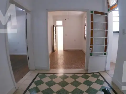 Local en Alquiler en La Plata, $ 900.000