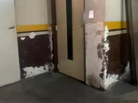 Cochera en venta - 12Mts2 - Caballito