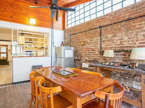 VENTA CASA 4 DORMITORIOS LA SEXTA