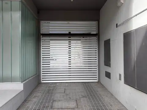 Venta cochera Holdich 40/42