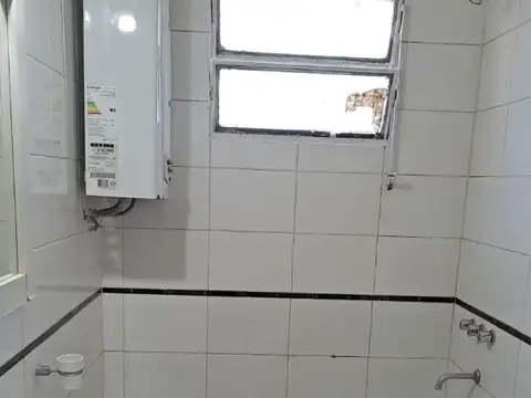 PH Sin Expensas- 60m2- Balcón Fte- Río Janeiro 987- Piso 1 x escalera- whatsapp