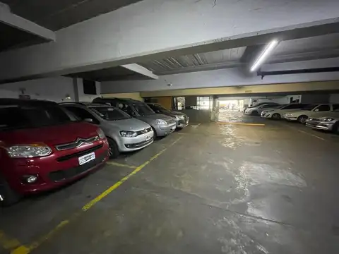 COCHERA EN BELGRANO PLANTA BAJA CON BAJAS EXPENSAS