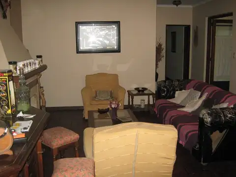 Casa en Venta en Adrogue, USD 320.000