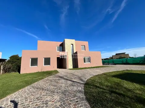 Casa en Venta de 4 dormitorios