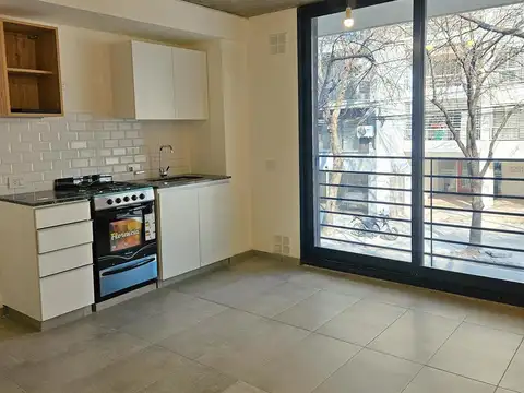 Monoambiente. Cochabamba 1256 01 02