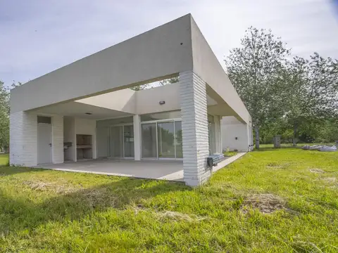 Casa en Venta en Piñero, USD 170.000