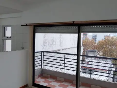 Excelente departamento 2 AMB - Flores