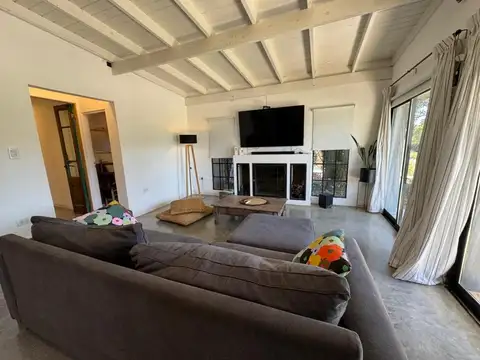 Casa en Alquiler Temporal en Arenas del Sur, USD 400