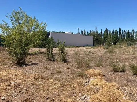 Terreno en Venta en General Fernandez Oro, USD 37.500