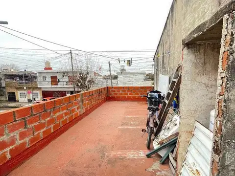 Depto Tipo Casa en Venta 40 años