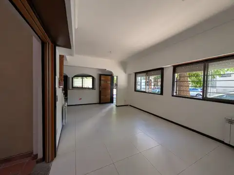 Depto Tipo Casa en Venta de 4 dormitorios