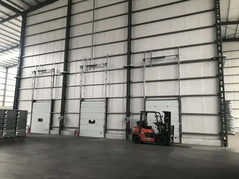 Santiago 6370-Nave 5400m2