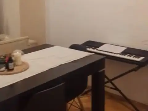 Ecuador e/ Pueyrredón y Charcas