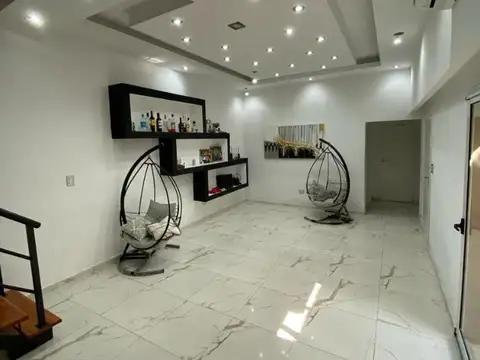 Casa en Venta en Parque Chacabuco, USD 250.000