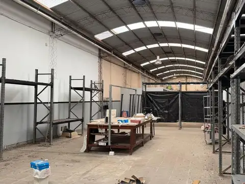 Galpon en Venta en Gerli, USD 145.000