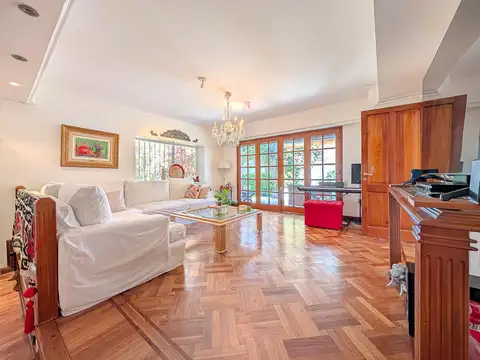 Casa en Venta en Nuestra Señora De Lourdes, USD 2.900.000