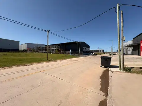 Galpon en Venta en Jose Leon Suarez, USD 485.000