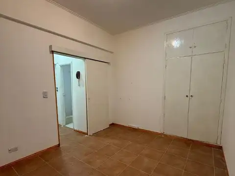 ALQUILER 24 MESES DEPARTAMENTO 2 AMBIENTES CON PATIO