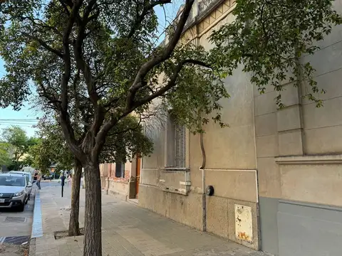 VENTA CASA 3 DORM GENERAL PAZ APTO EDIFICIO LOCAL