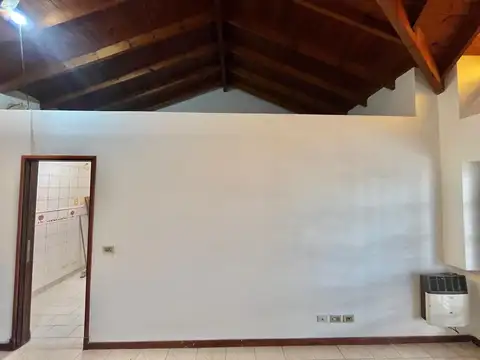 Depto Tipo Casa 3 ambientes con 2 baños