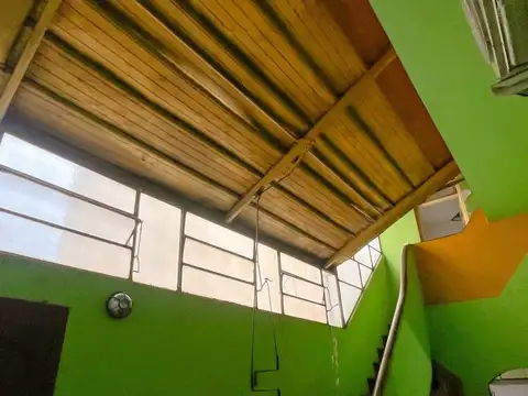 Depto Tipo Casa 4 ambientes con 1 baño