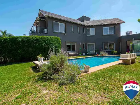 CASA 4 AMB EN VENTA EN GENERAL RODRIGUEZ PILETA