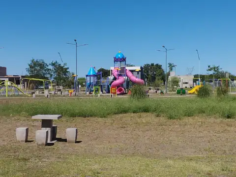 Terreno en Venta 30  mts Fondo