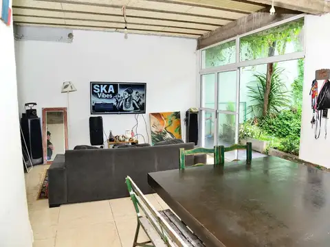 VENTA CASA 5 AMBIENTES DEVOTO