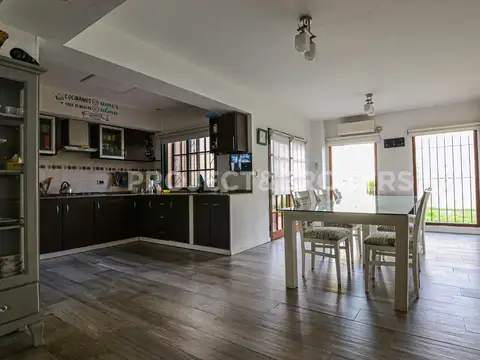 Casa en Venta al Oeste
