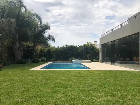 Casa en Venta al Noroeste