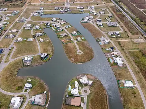 Terreno en Venta en Berazategui, USD 95.000