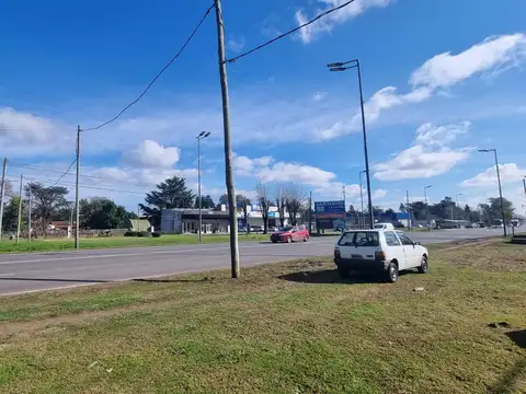 Depósito en alquiler, excelente ubicación, sobre ex Ruta 8, en Del Viso, Pilar 