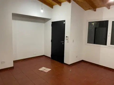 Casa en Alquiler en Condominio Garin Chico