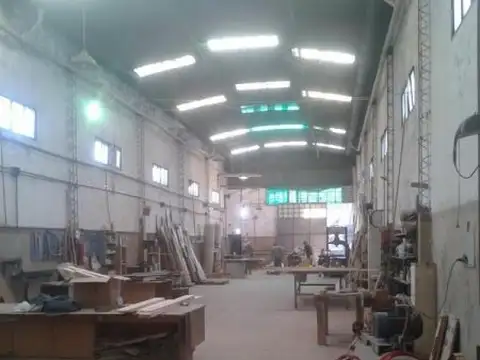 Galpon en Venta en Caseros, USD 350.000