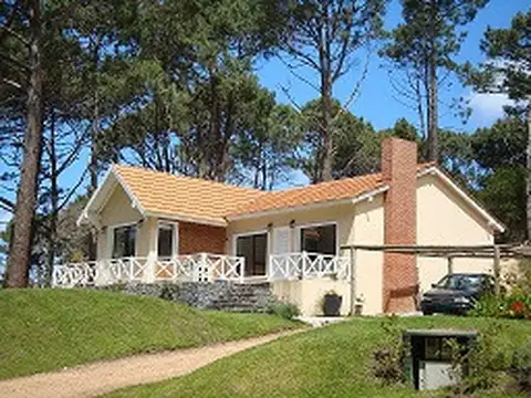 Ph - Venta - Uruguay, Punta del Este - Ruta Interbalnearia km 116.5 Rotonda Club del Lago. km16.5