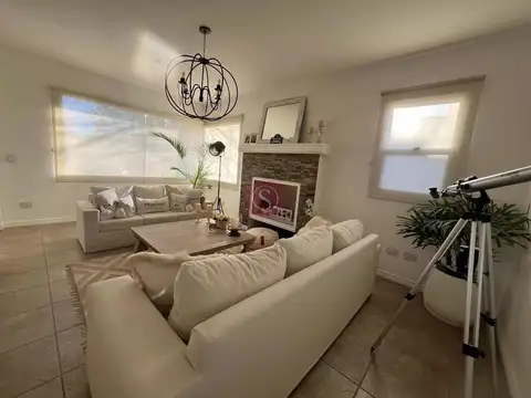 Casa en Venta en Saint Matthews, USD 398.000