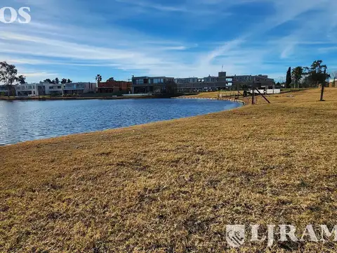 Casa en Venta en Laguna Grande, USD 575.000