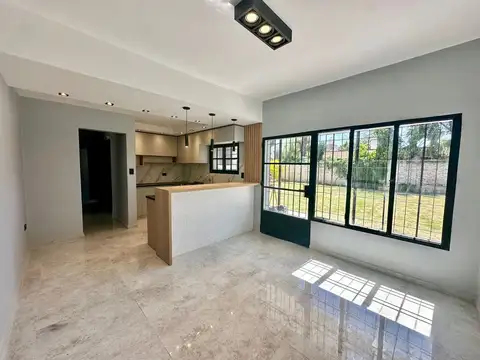 Casa en Venta en Villa Centenario, USD 225.000