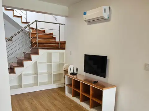 Casa en Alquiler Temporal en Puerto Roldan, USD 2.600