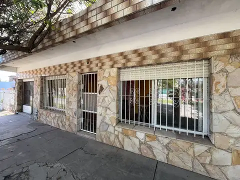 VENTA CASA 3 AMB CON LOCAL EN TRUJUI - MORENO