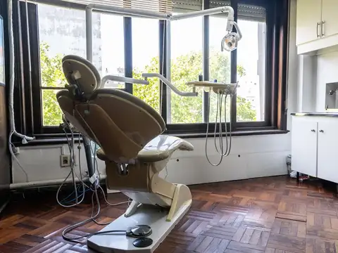 Oficina en Venta 76 años