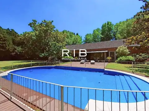 Propiedad Moderna s/ 2500 m2