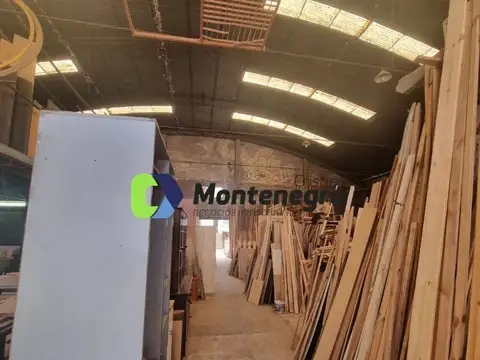 IMPORTANTE GALPON EN VENTA BERAZATEGUI