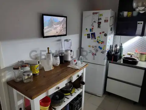 Departamento 4 ambientes en Villa Ballester Centro PERMUTA POR CASA