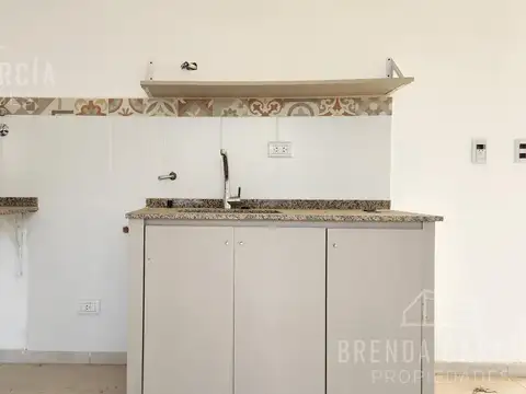 MORENO 70 ENTRE BROWN Y JUAN JOSE PASO