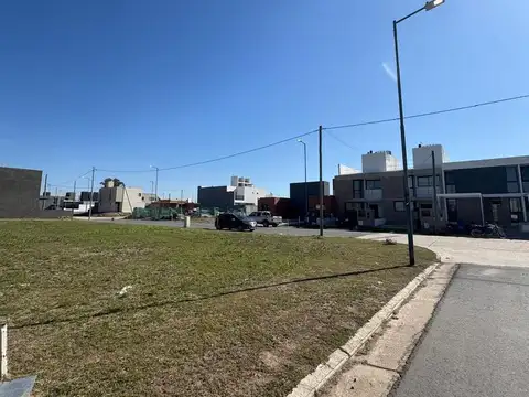 EXCLUSIVO LOTE RINCONES DE MANANTIALES