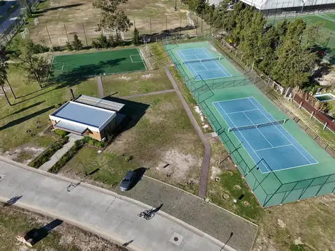 Terreno en Venta en Laguna Grande, USD 230.000